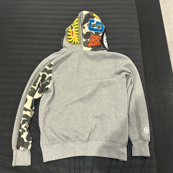 BAPE A BATHING APE HOODIE - Picture 6 of 17